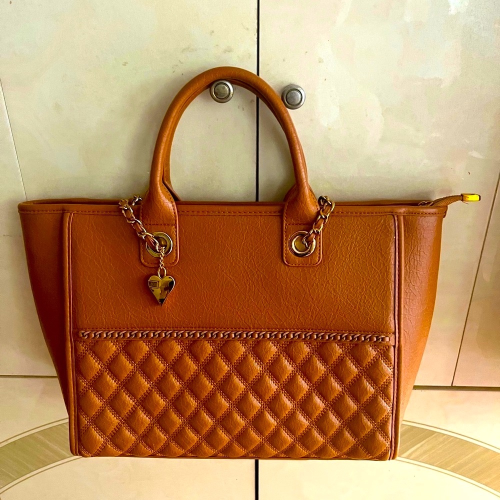 Brand new stunning foreign designed 5 pockets brown elegant Leather han… - Picture 2 of 12